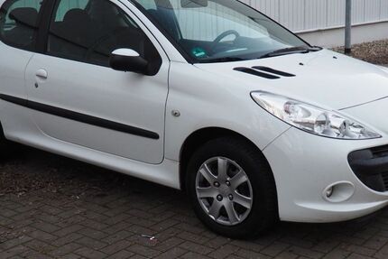Peugeot 206 122.595 km 2.490 &euro; Magdeburg 39128