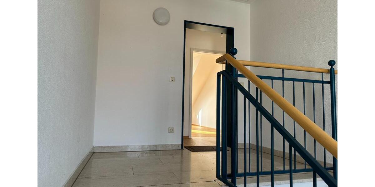 Dachgeschoßwohnung Höhenkirchen-Siegertsbrunn Siegertsbrunn - 3 Zimmer, 72 m&sup2;, 460.000&euro; | Angebot:25362956