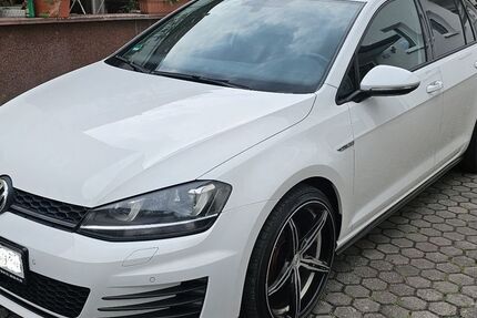 VW Golf 221.300 km 11.000 &euro; Nürnberg 90455