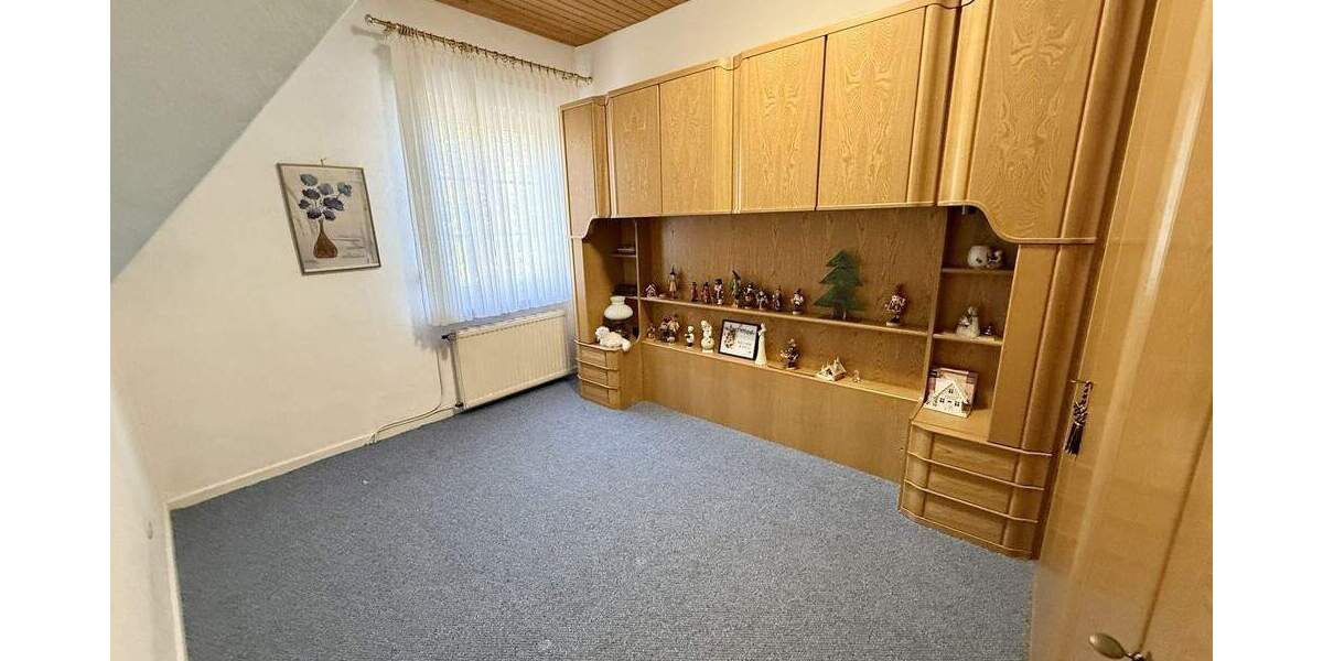 Reihenmittelhaus Gladbeck Schultendorf - 3 Zimmer, 80 m&sup2;, 200.000&euro; | Angebot:25190759