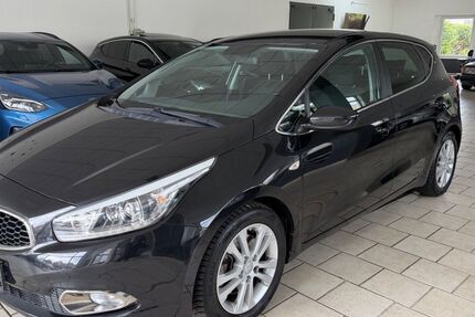 Kia ceed / Ceed 131.000 km 7.950 &euro; Detmold 32756