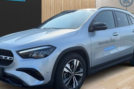 Mercedes-Benz GLA 180 9.000 km 43.880 € Simmern 55469