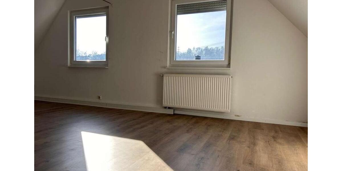 Dachgeschoßwohnung Neckargemünd - 2.5 Zimmer, 74 m&sup2;, 720&euro; | Angebot:24833689