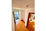 • 65qm mit Balkon in 100qm WG EBK + separater Eingang Top Lage