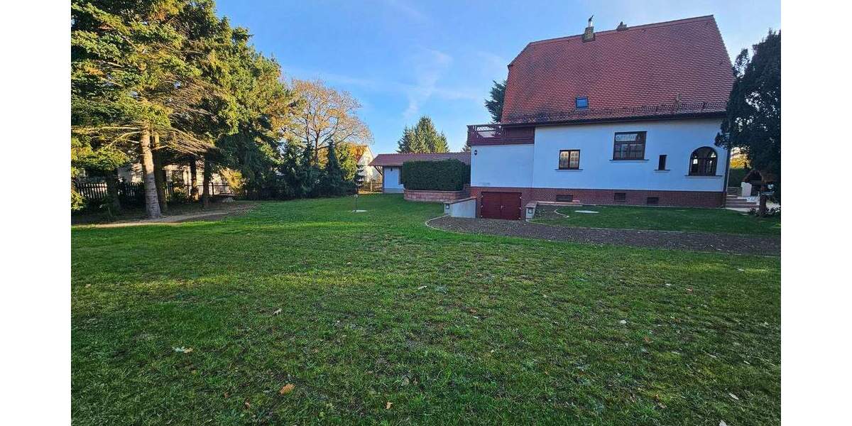 Einfamilienhaus Großpösna - 8 Zimmer, 217 m&sup2;, 2.520&euro; | Angebot:22434763