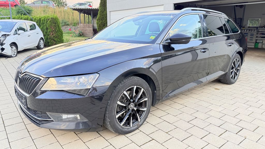 Skoda Superb 297.314 km 9.999 &euro; Aulendorf 88326