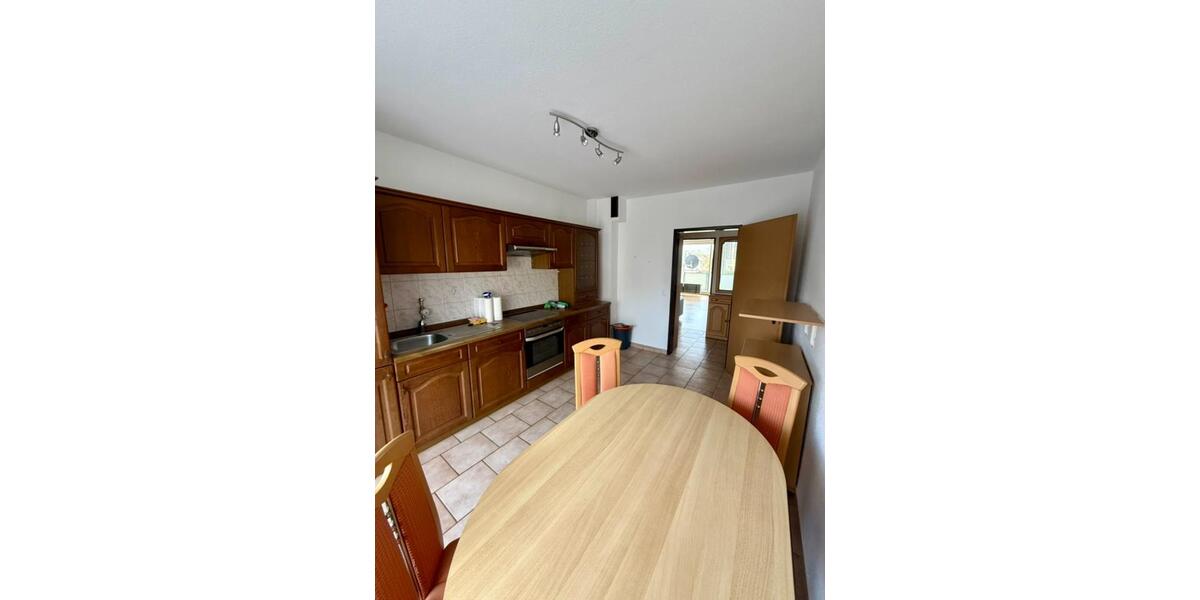 Helle 4-Zimmer 94 m² Eigentumswohnung, 2 Balkone, Alsdorf-Zentrum 4 zimmer