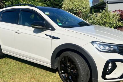 VW Taigo 31.801 km 21.000 &euro; Hille 32479