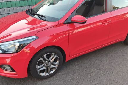 Hyundai i20 48.500 km 11.980 € Koblenz 56070