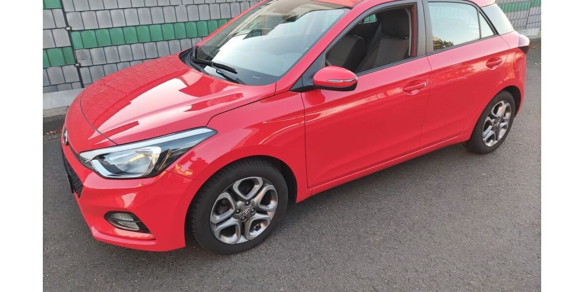 Hyundai i20 48.500 km 11.980 € Koblenz 56070