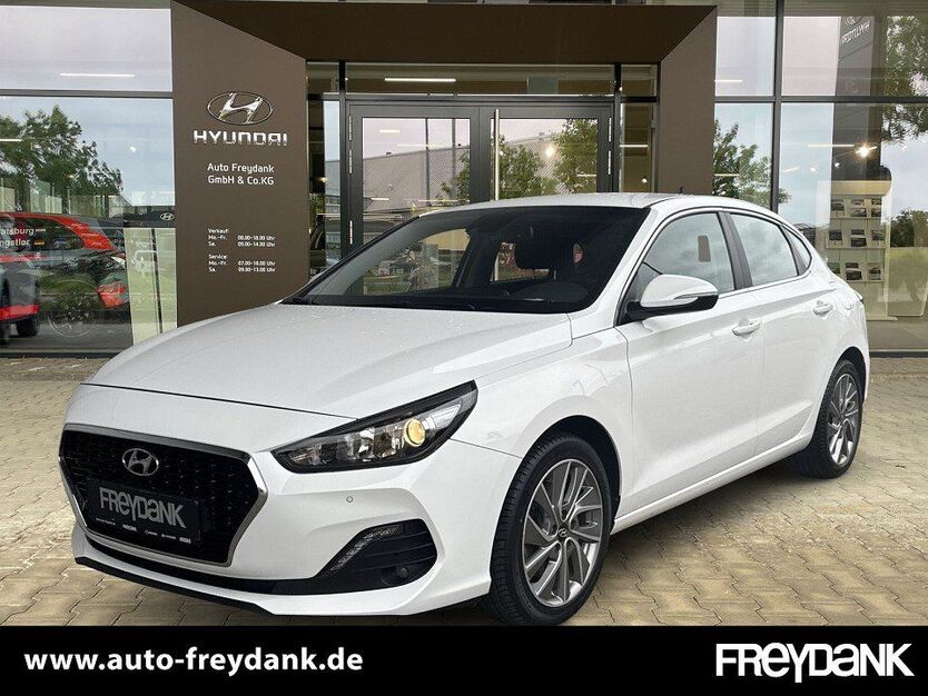 Hyundai i30 73.526 km 14.999 € Leipzig 04178