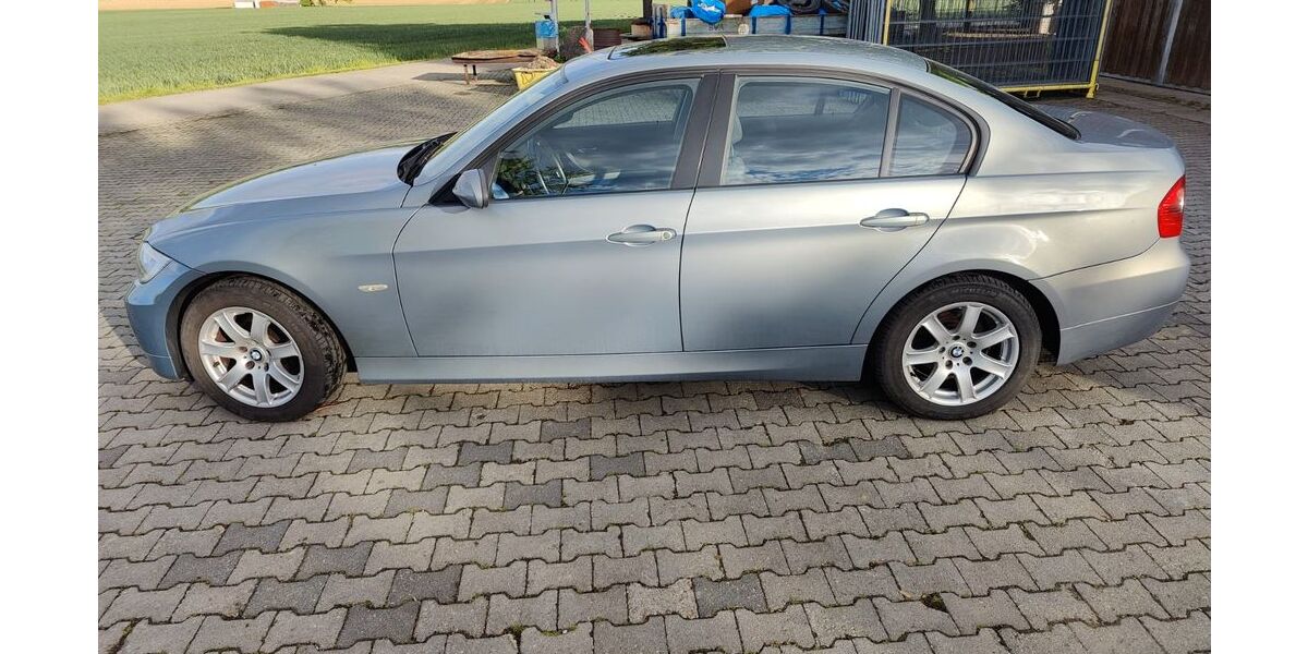 BMW 320 117.000 km 7.000 &euro; Adelshofen 82276