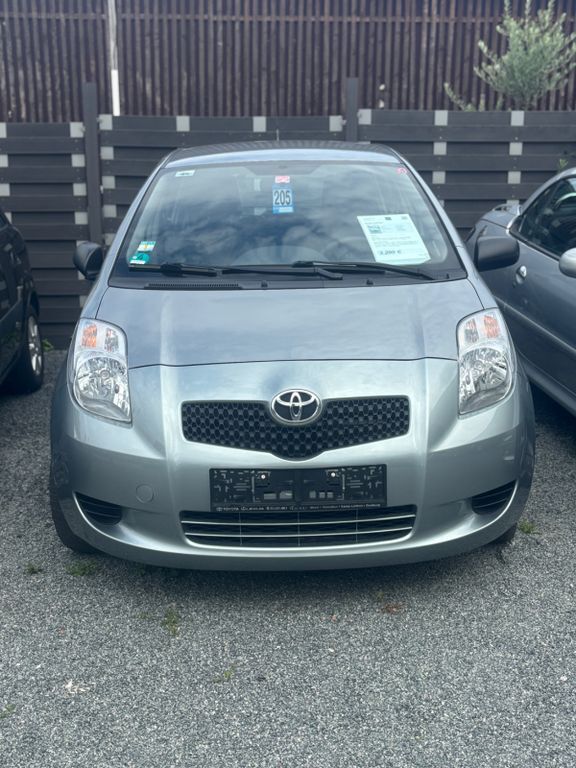 Yaris