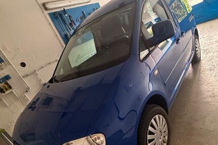 VW Caddy 147.500 km 4.700 &euro; Uffenheim 97215