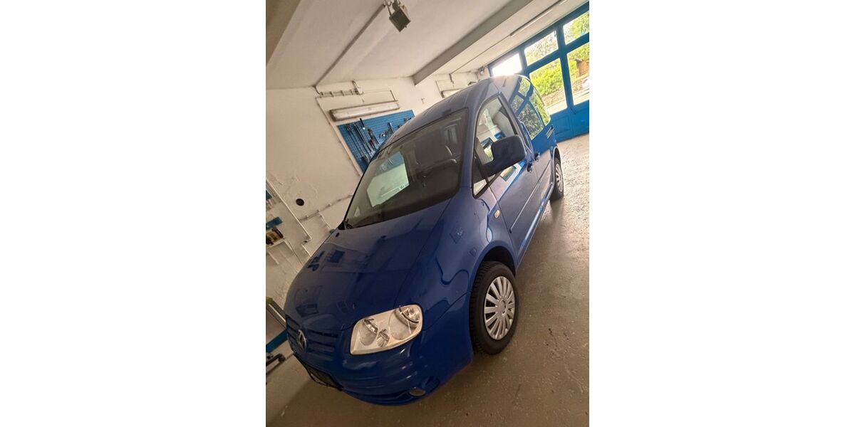 VW Caddy 147.500 km 4.700 &euro; Uffenheim 97215