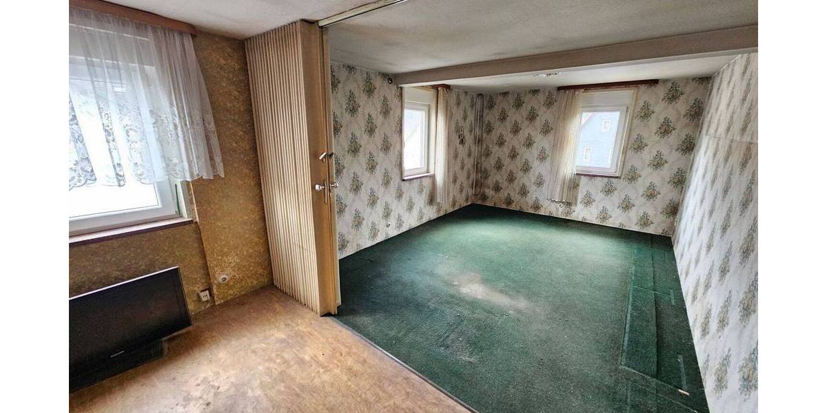 Mehrfamilienhaus, Wohnhaus Rödental Mönchröden - 9 Zimmer, 180 m&sup2;, 120.000&euro; | Angebot:26119197