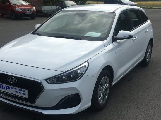 i30