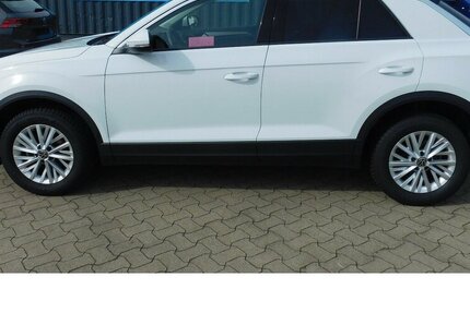 VW T-Roc 1.5 Life TSI BMT DSG Navi Klima Alu 34.700 km 23.990 € Vordorf 38533