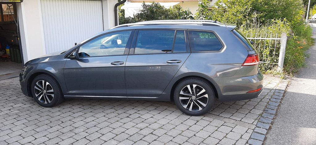 VW Golf 117.600 km 17.390 &euro; Landau a.d. Isar 94405