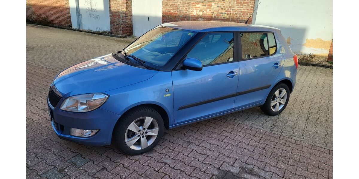 Skoda Fabia 245.000 km 2.450 &euro; Grevenbroich 41515