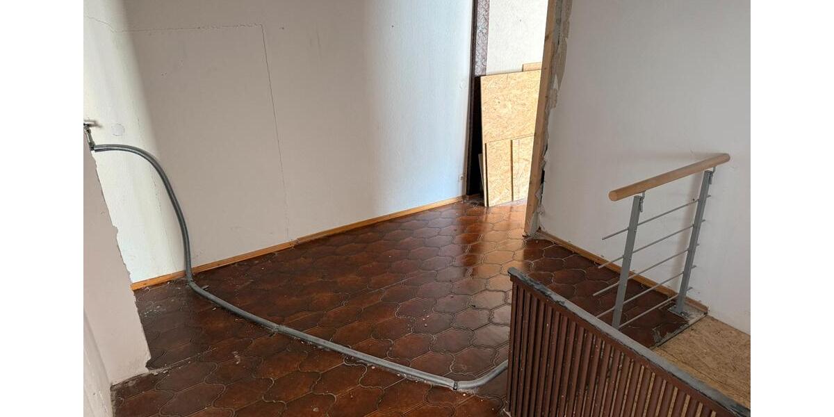 Etagenwohnung Ingoldingen - 3.5 Zimmer, 101 m&sup2;, 130.000&euro; | Angebot:26835328