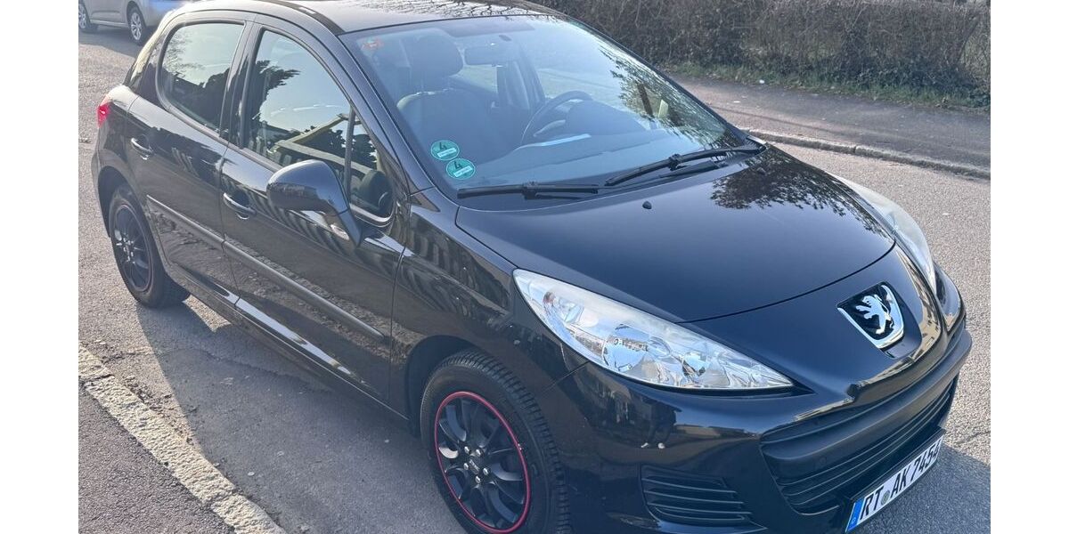 Peugeot 207 139.000 km 2.799 &euro; Reutlingen 72766