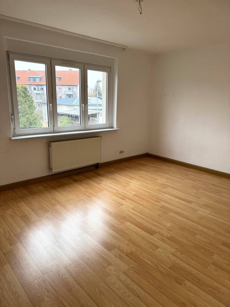 Schöne 3 Zimmer Wohnung im 1. OG mit ca. 86qm und Garten - frei ab sofort!