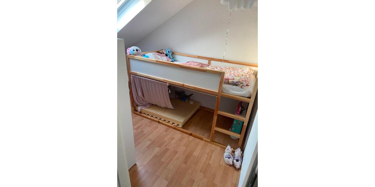 Dachgeschoßwohnung Esslingen am Neckar Brühl - 3.5 Zimmer, 75 m&sup2;, 1.050&euro; | Angebot:25547171
