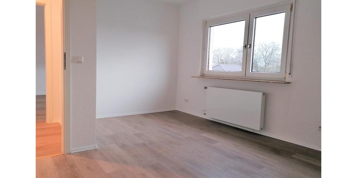 Luxusrenoviertes Penthouse - 4-Zi. inkl. neuer EBK– WG geeignet 4 zimmer