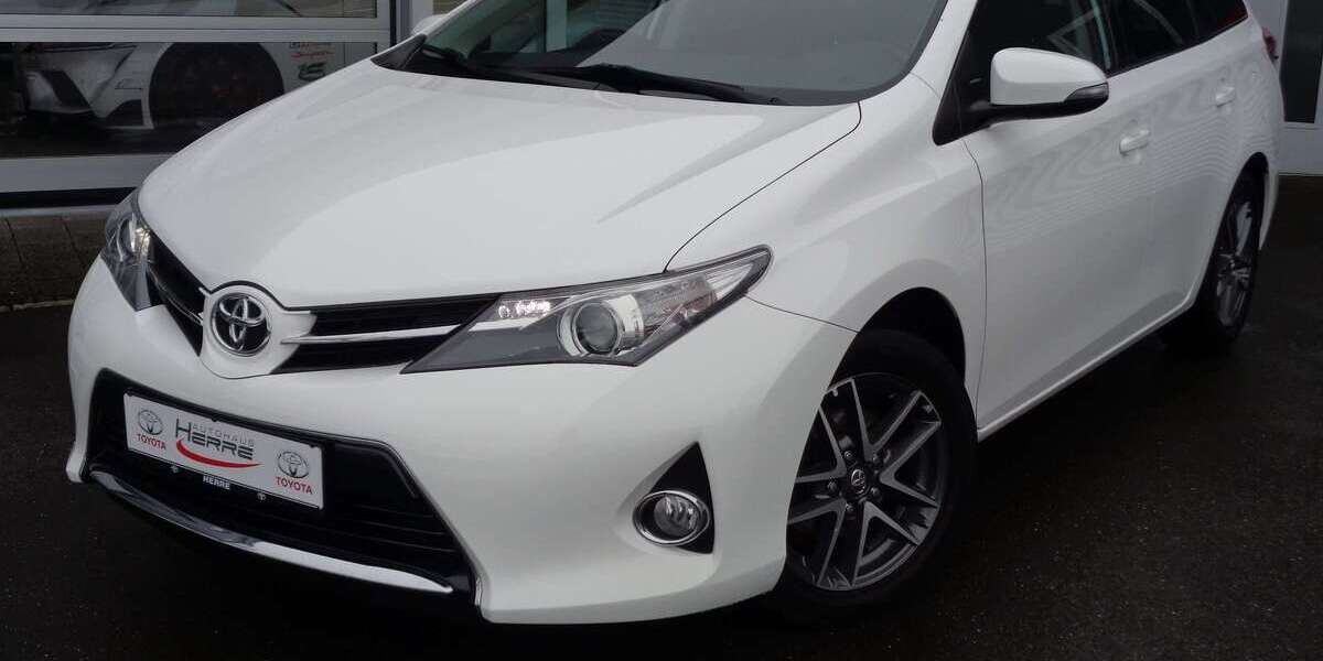 Toyota Auris 143.100 km 9.990 &euro; Gammertingen 72501