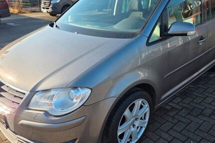 VW Touran 327.735 km 1.990 &euro; Meißen 01662