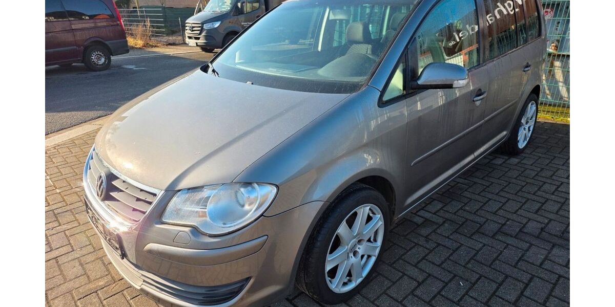 VW Touran 327.735 km 1.990 &euro; Meißen 01662