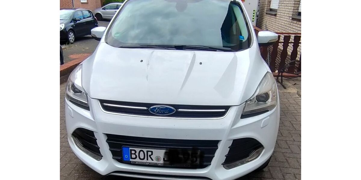 Ford Kuga 123.000 km 9.699 &euro; Borken 46325