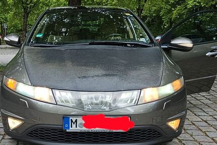 Honda Civic 210.700 km 2.900 &euro; München 81735
