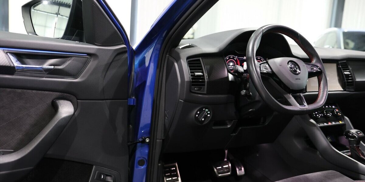 Skoda Kodiaq 2.0 TDI DSG 4x4 RS-SPORTPAKET BLUE+BLACK 145.000 km 26.444 &euro; Hamm 59077