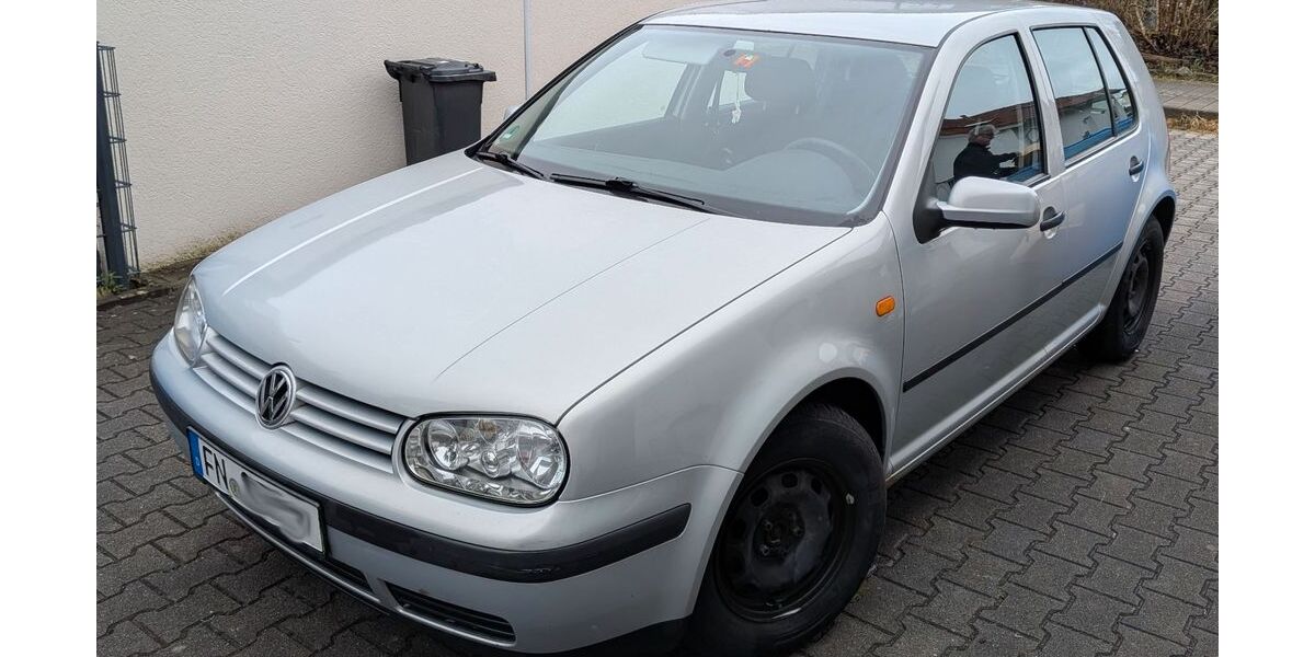 VW Golf 156.000 km 2.199 &euro; Meckenbeuren 88074