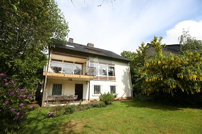 ALLEINSTEHENDER WOHNTRAUM MIT BLICK INS GRÜNE - Haus Dortmund Hörde | Angebot:26694015