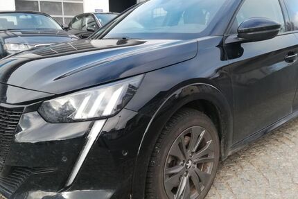 Peugeot 208 84.000 km 10.900 &euro; Tauberbischofsheim 97941