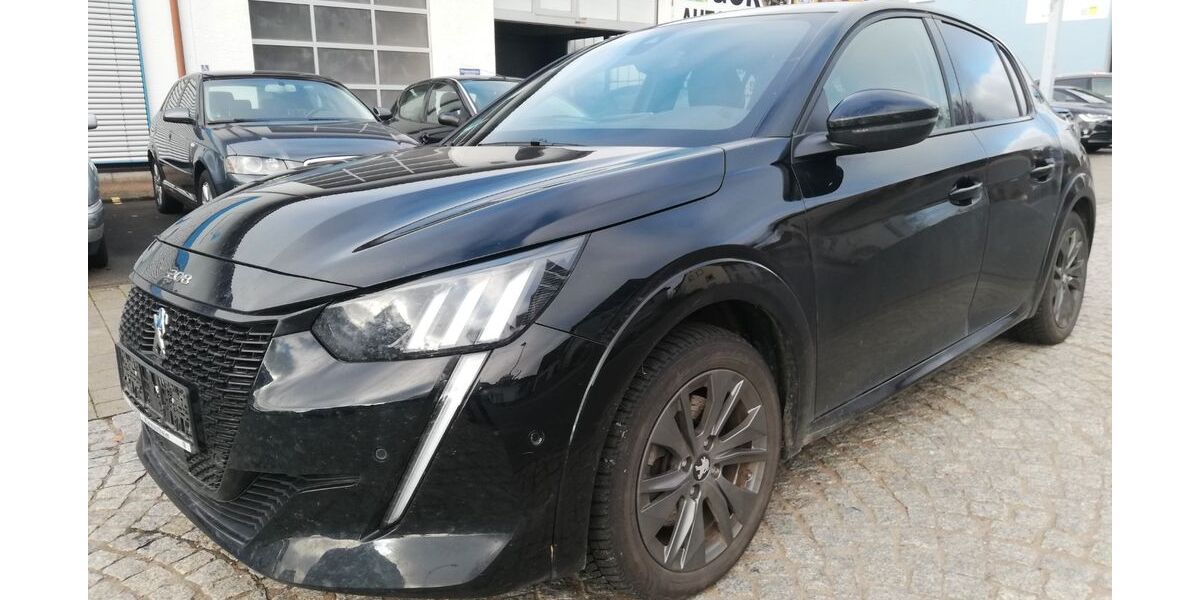 Peugeot 208 84.000 km 11.900 &euro; Tauberbischofsheim 97941