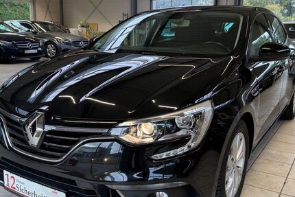 Renault Megane 81.500 km 12.199 &euro; Buxtehude 21614