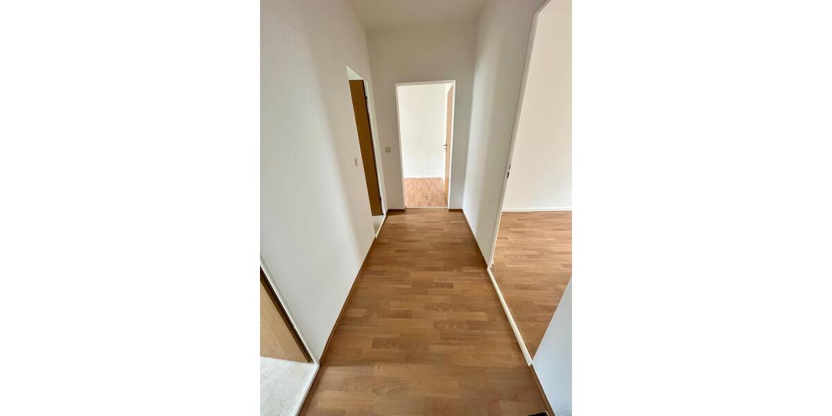 Etagenwohnung Oelsnitz (Vogtland) - 3 Zimmer, 58 m&sup2;, 319&euro; | Angebot:26287264