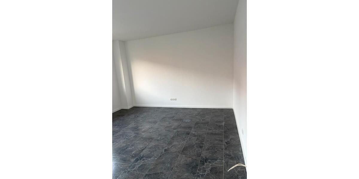 Sanierte Haushälfte mit Garten zu vermieten 3 zimmer