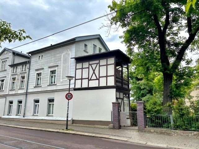 Wohnung zum Mieten in Halle 380 € 38.28 m²