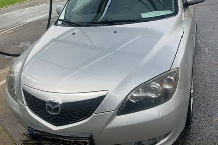 Mazda 3 208.000 km 999 € Hamburg 22177