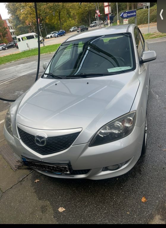 Mazda 3 208.000 km 999 € Hamburg 22177