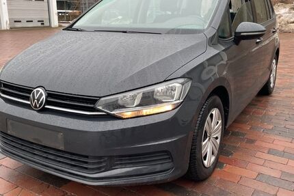 VW Touran 145.800 km 14.980 &euro; Hannover 30179
