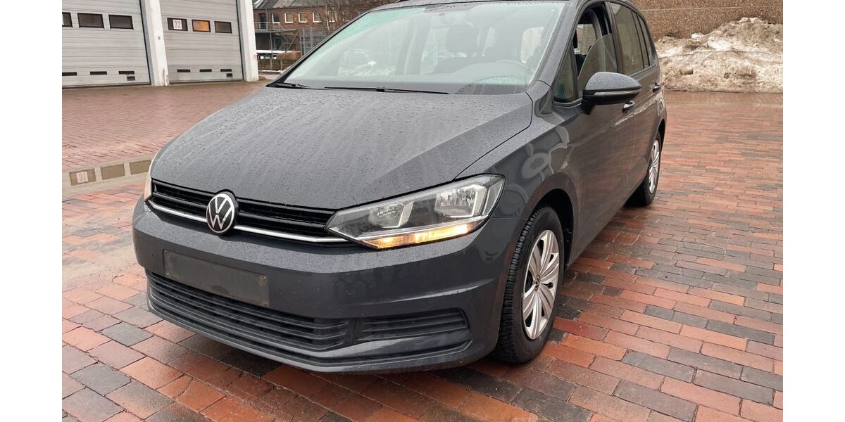 VW Touran 145.800 km 14.980 &euro; Hannover 30179