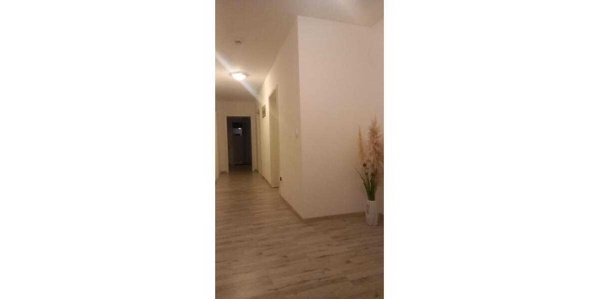 Etagenwohnung Springe - 4 Zimmer, 97 m&sup2;, 185.000&euro; | Angebot:24838563