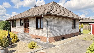 EBENERDIG WOHNEN MIT VOLLKELLER UND GARAGE - Haus Bad Bodenteich | Angebot:27095182