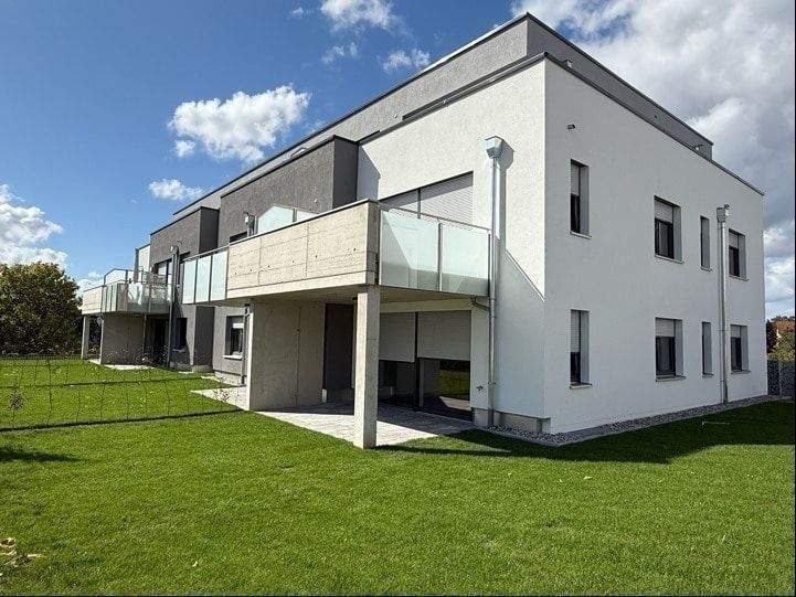 Etagenwohnung Roßtal - 3 Zimmer, 95 m&sup2;, 479.000&euro; | Angebot:25671519